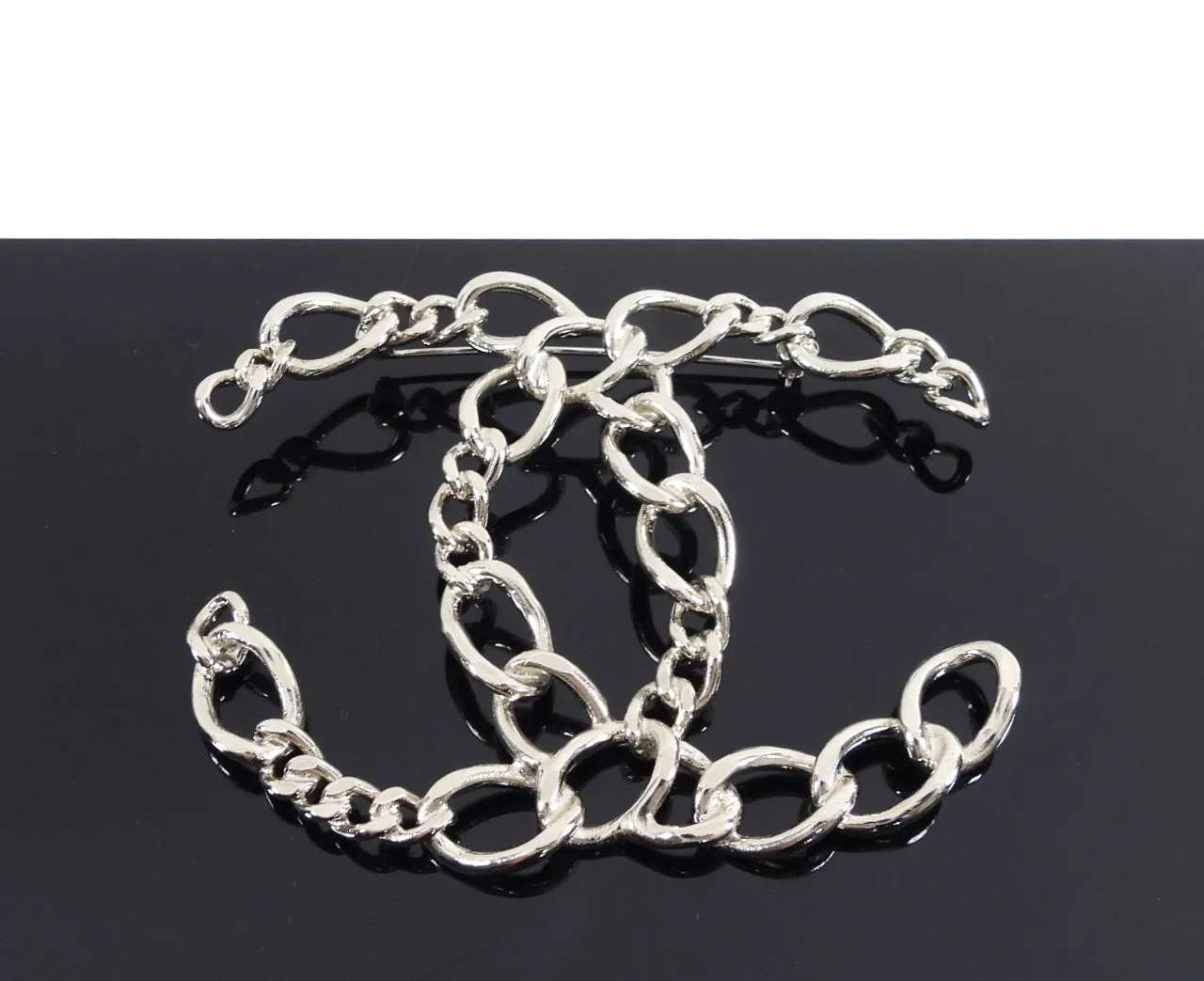 Chanel 06P Extra Large CC Openwork Chain Logo Brooch