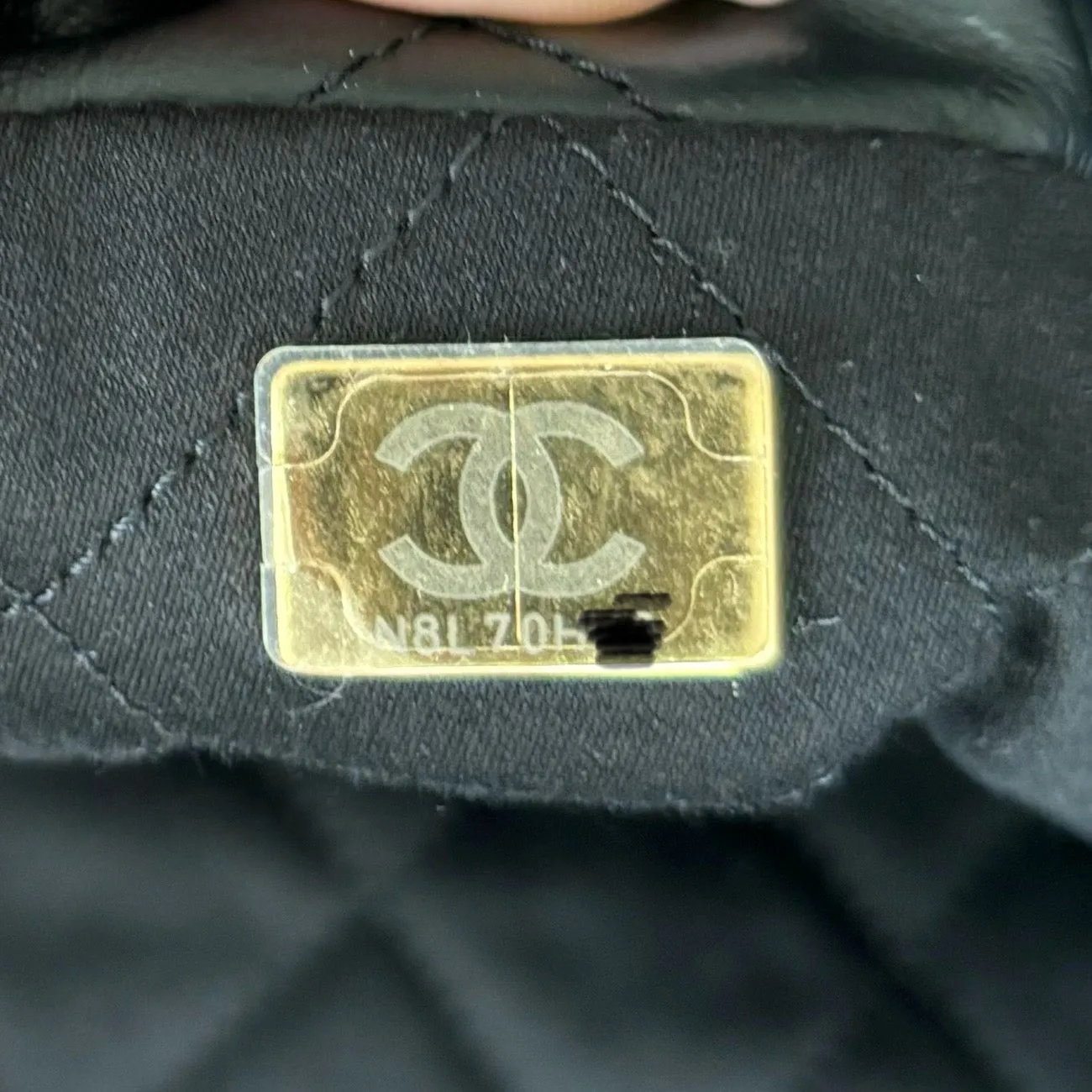 Chanel 22 Black Medium Bag