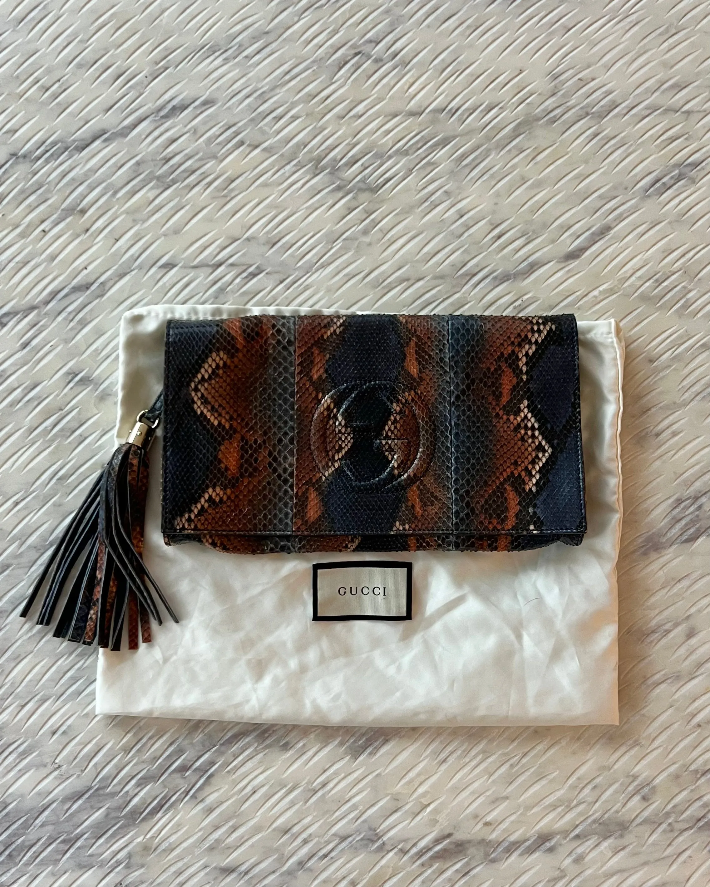 GUCCI Sienna Soho Clutch