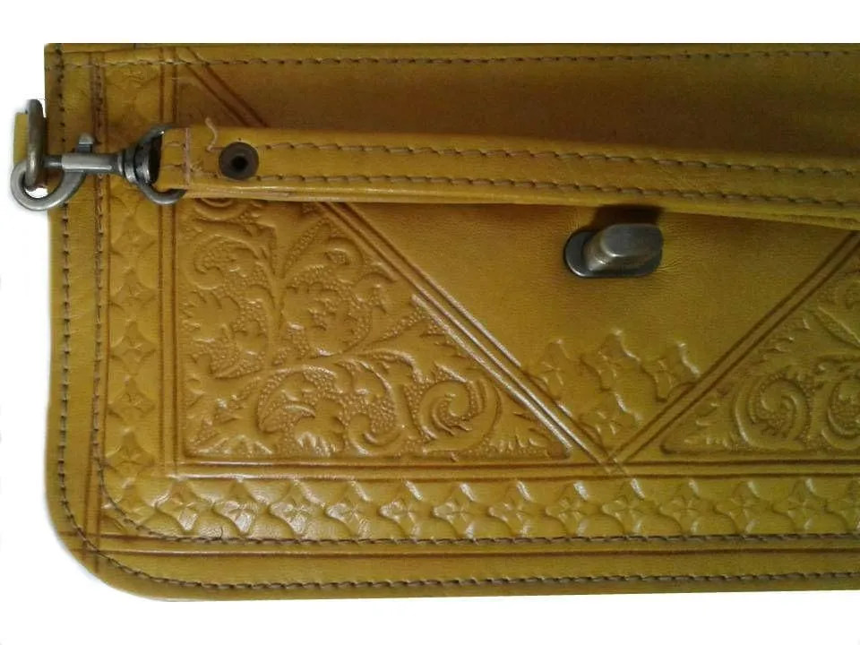 Kharrazine Clutch - Yellow