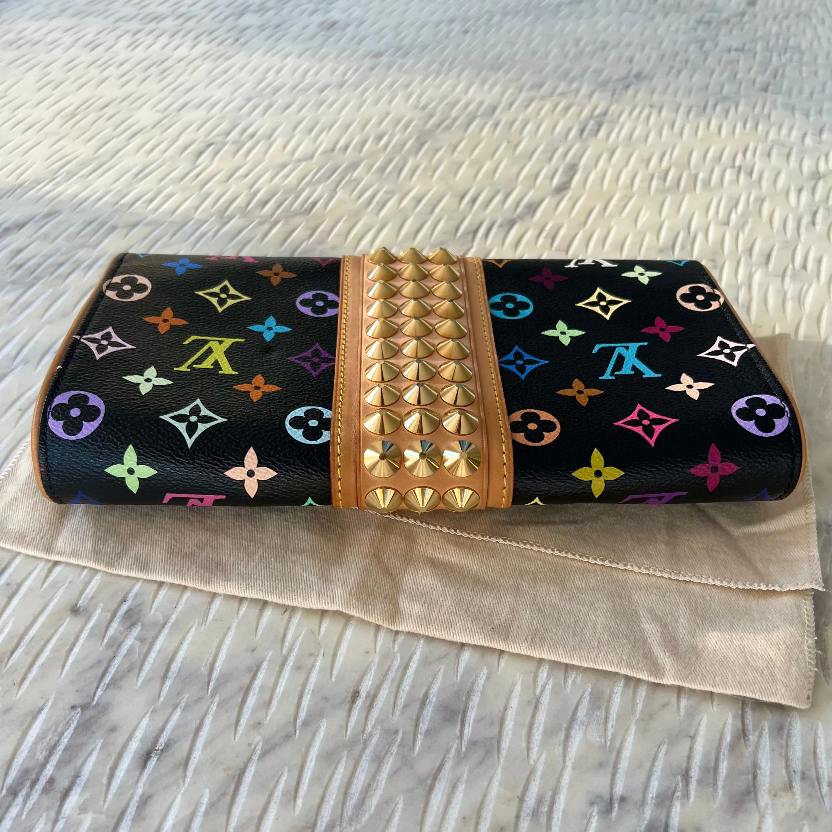 Louis Vuitton Courtenay Clutch