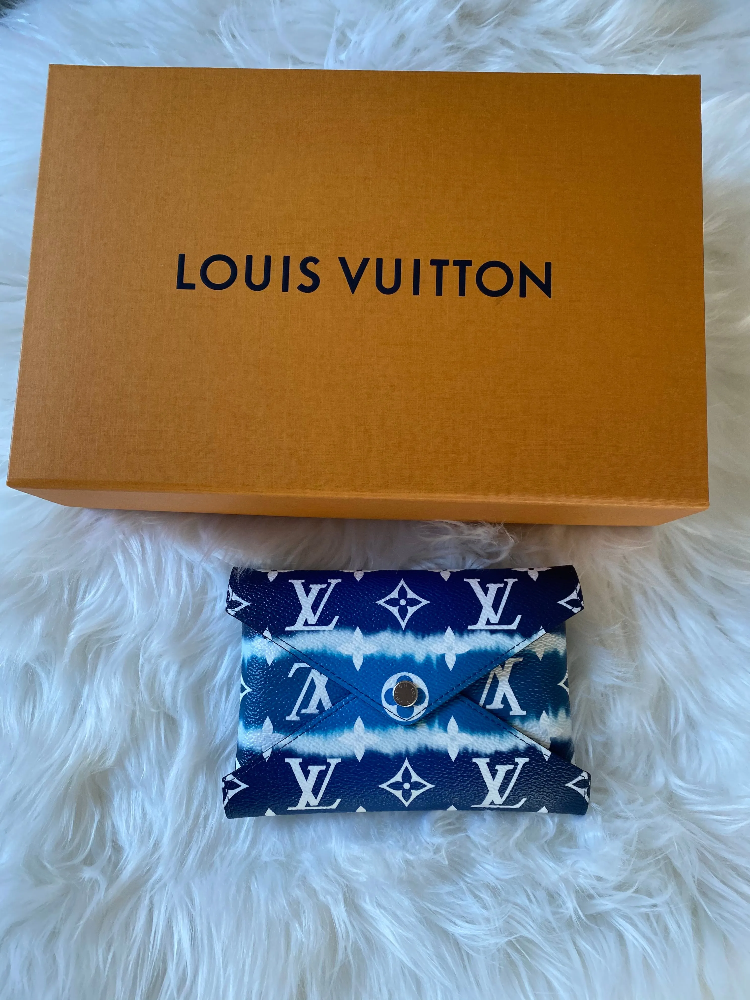 Louis Vuitton kirigami pouch