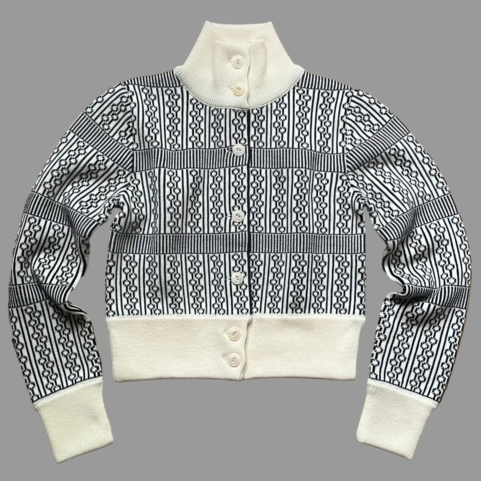 The Aviemore Ladies cardigan Cream & Navy Blue