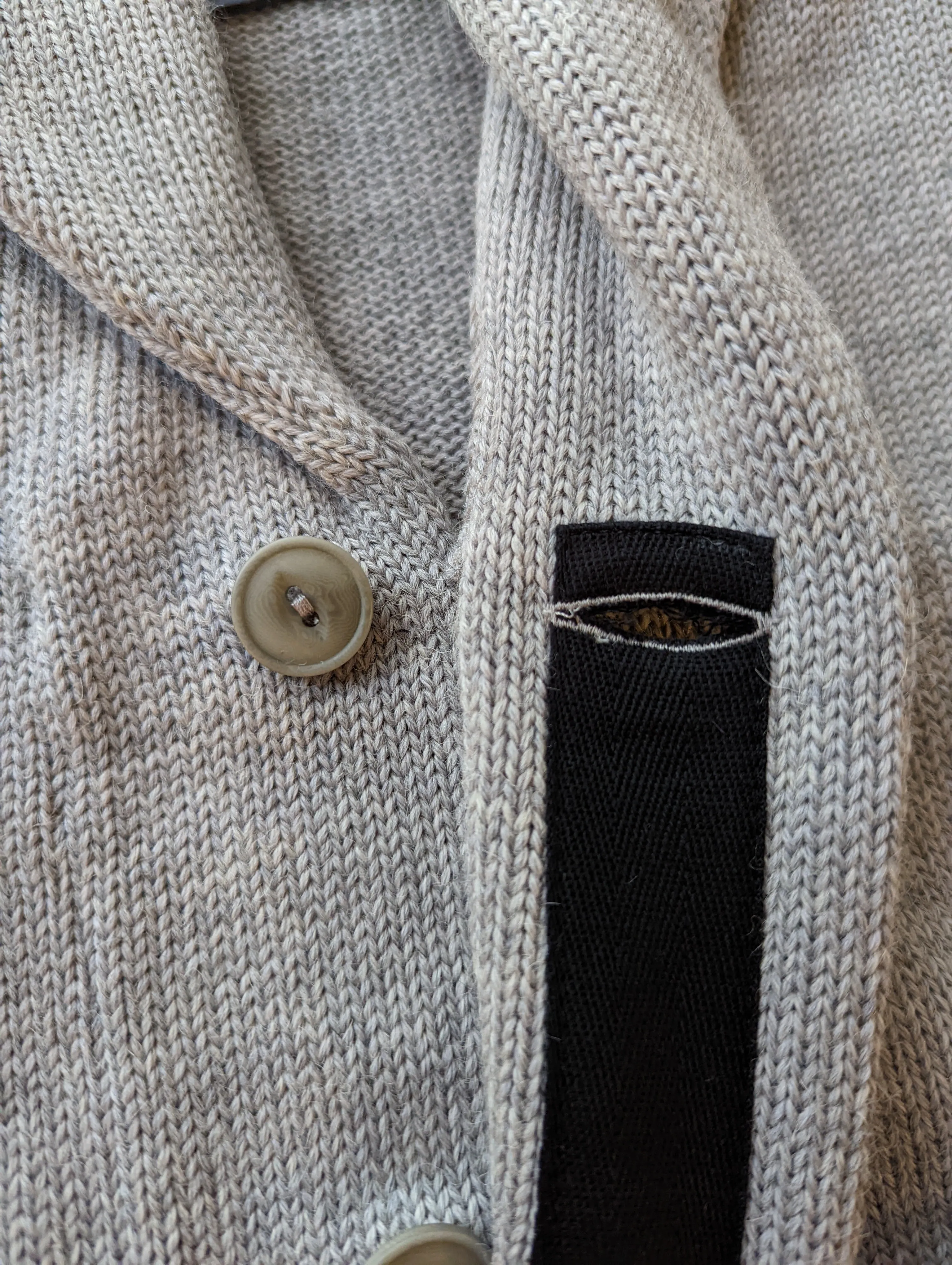 THE EXPLORER CARDIGAN - MID GREY