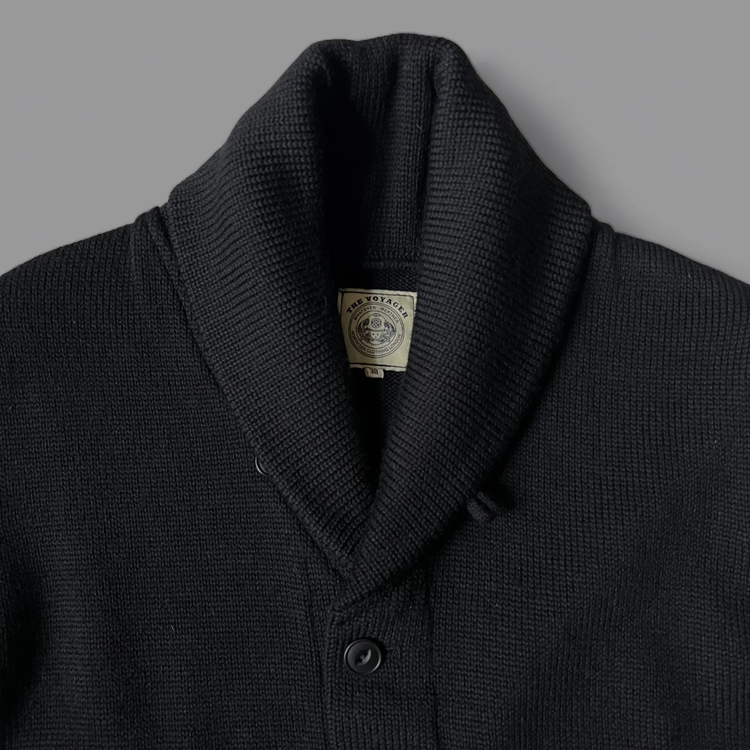 THE NEW VOYAGER CARDIGAN - BLACK