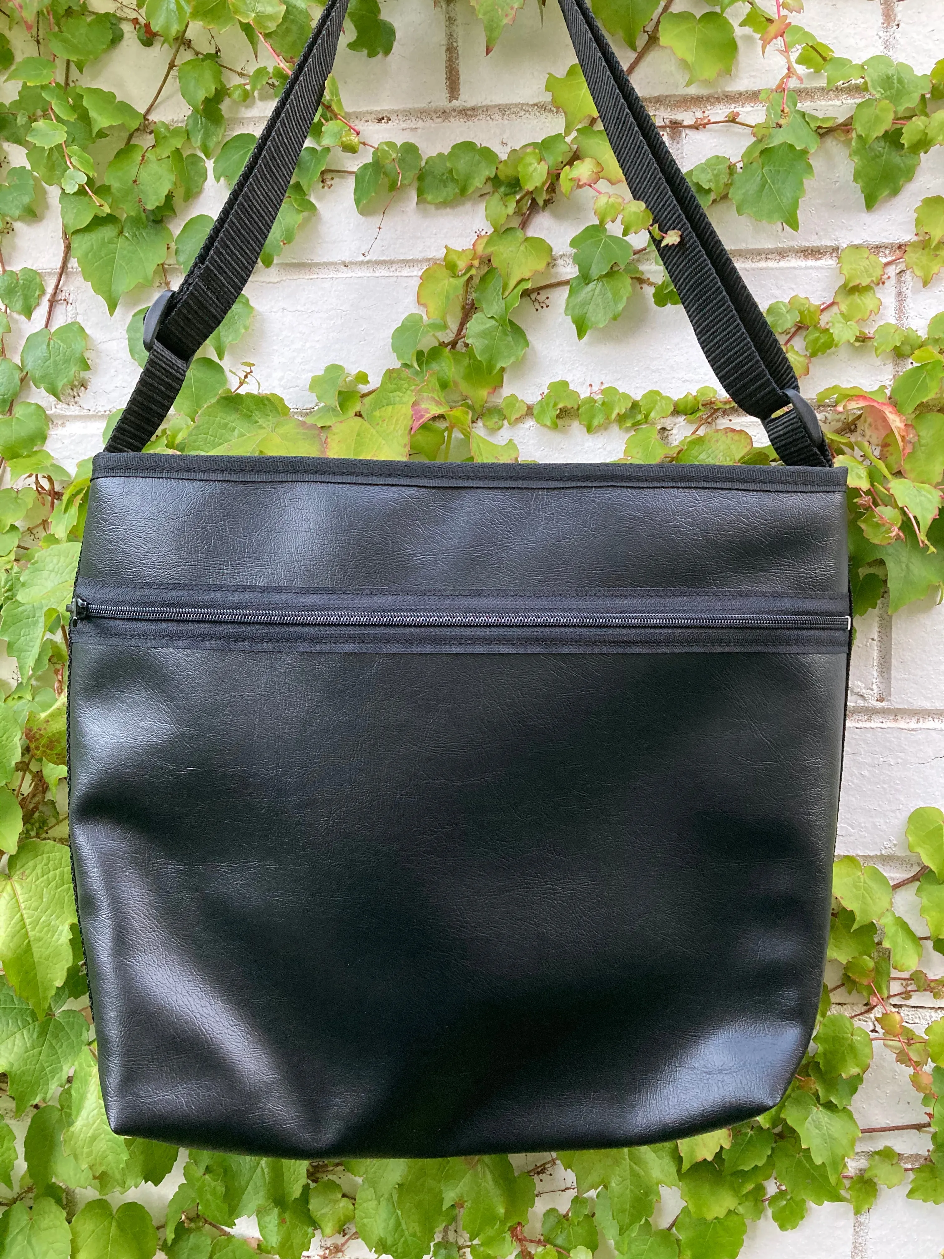 Zip-Up Tote Bag - Golden Garden Green